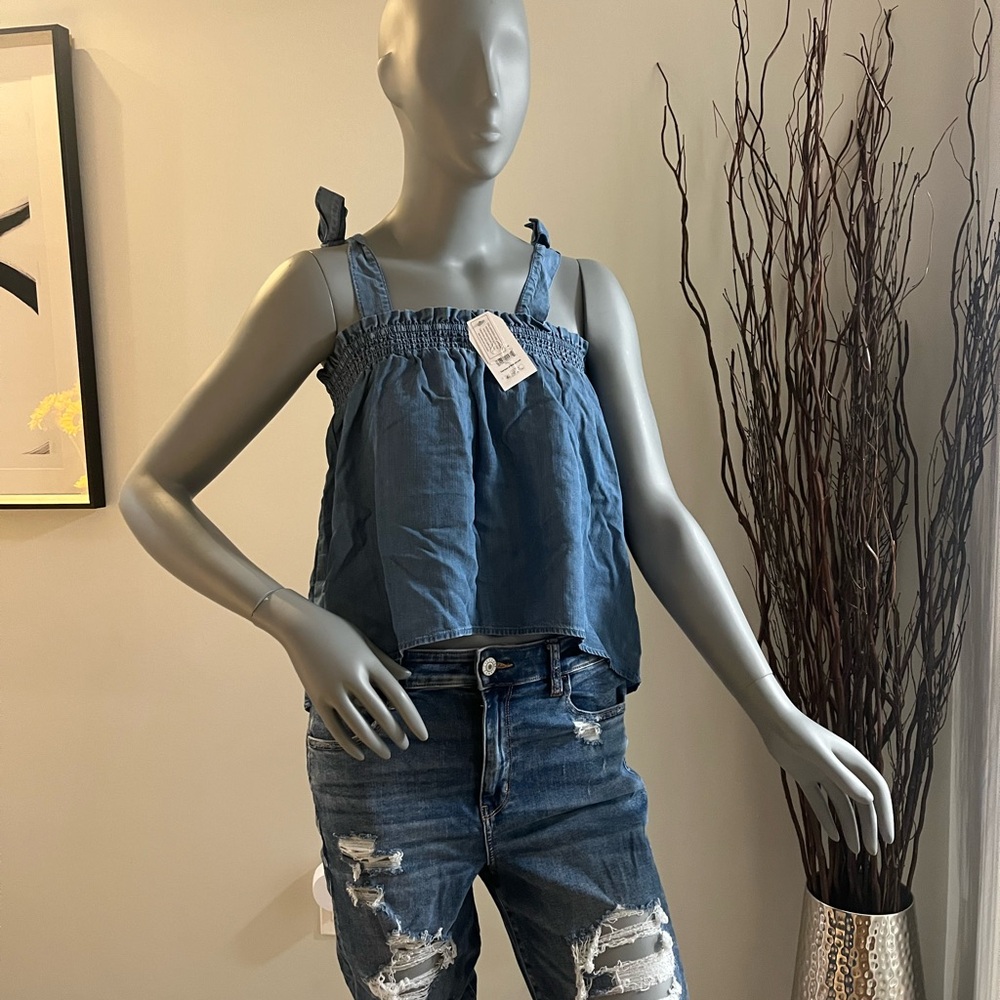Blue top - Picture 2 of 4